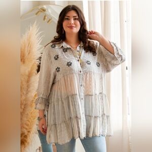 NEW!!! Young Threads Gray Floral Embroidered Button-Front Top, Sz Lrg, NWT